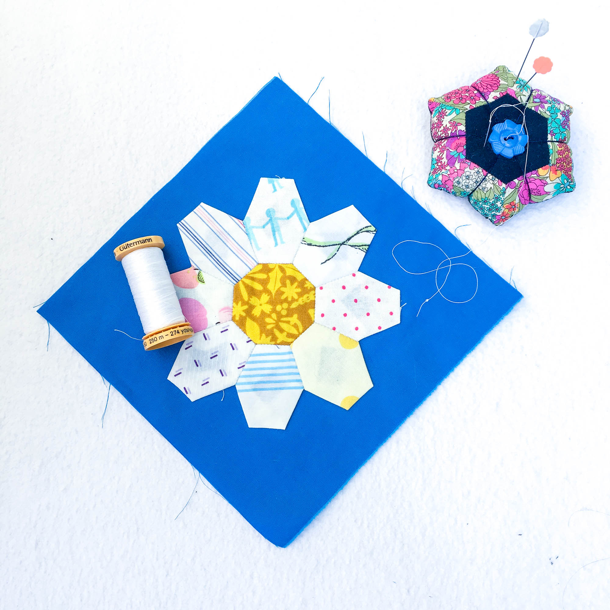 Learn the Basics of English Paper Piecing (EPP) - Homemade Emily Jane